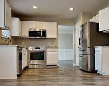 4341 Ash Tree Street - Photo Thumbnail 4