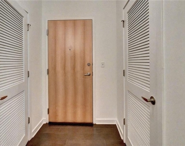 400 W Peachtree Street Nw - Photo Thumbnail 5
