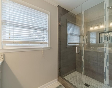 691 Harbor Cove - Photo Thumbnail 29