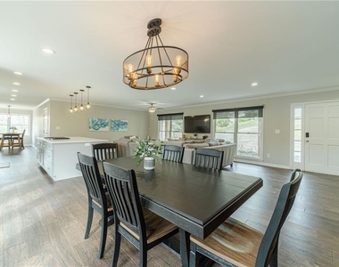 691 Harbor Cove - Photo Thumbnail 21