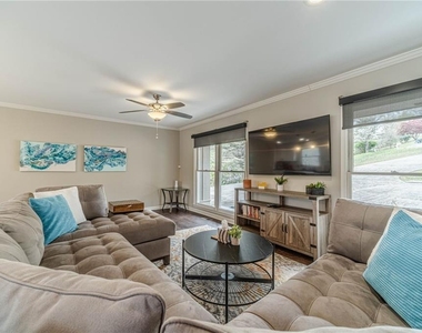 691 Harbor Cove - Photo Thumbnail 7