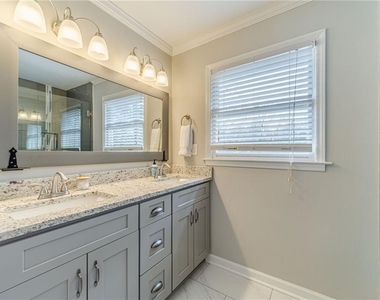 691 Harbor Cove - Photo Thumbnail 27