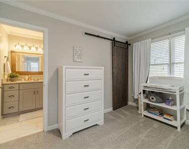 691 Harbor Cove - Photo Thumbnail 35