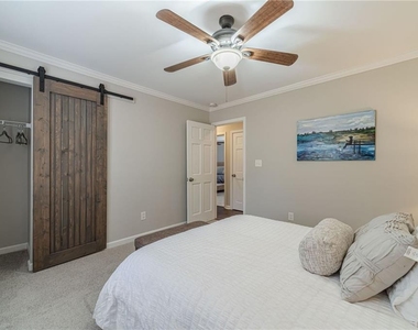 691 Harbor Cove - Photo Thumbnail 32