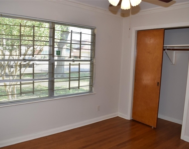 5911 Hornwood Drive - Photo Thumbnail 6