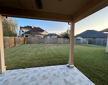 7936 Lake Commons Drive - Photo Thumbnail 29