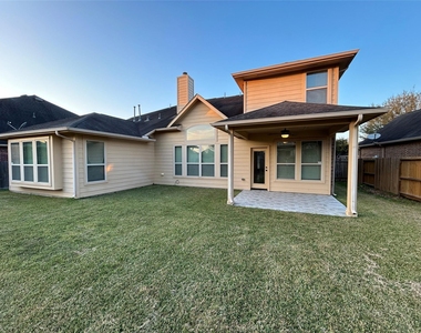 7936 Lake Commons Drive - Photo Thumbnail 28