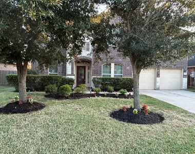 7936 Lake Commons Drive - Photo Thumbnail 1