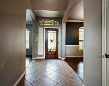 7936 Lake Commons Drive - Photo Thumbnail 3
