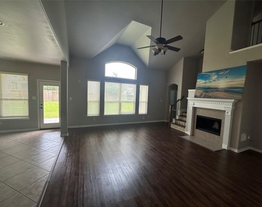 7936 Lake Commons Drive - Photo Thumbnail 7