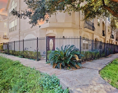 328 Malone Street - Photo Thumbnail 38