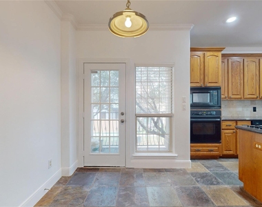 328 Malone Street - Photo Thumbnail 17