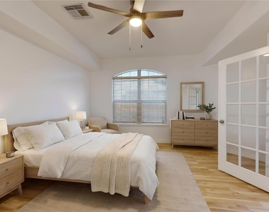 328 Malone Street - Photo Thumbnail 2