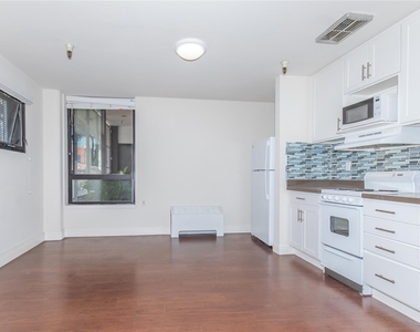 1825 Mission St - Photo Thumbnail 13
