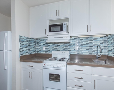 1825 Mission St - Photo Thumbnail 15