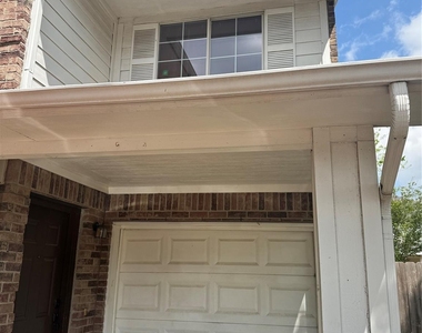 11714 Cotton Brook Court - Photo Thumbnail 4