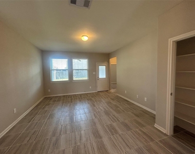 3132 Dunsmore Manor Court - Photo Thumbnail 1