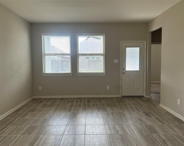 3132 Dunsmore Manor Court - Photo Thumbnail 18
