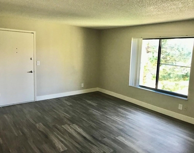 5345 W 79th Ave - Photo Thumbnail 6