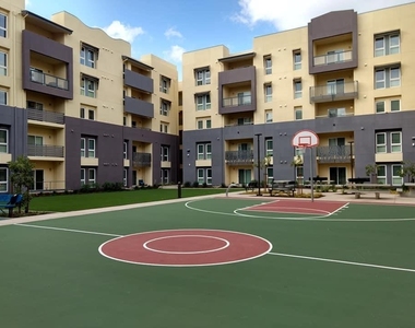 200 E 10th St - Photo Thumbnail 2