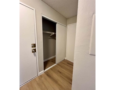 2701 Randolph St - Photo Thumbnail 5