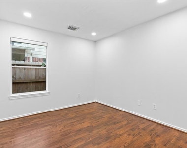 15323 Redbud Berry Way - Photo Thumbnail 15