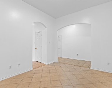 15323 Redbud Berry Way - Photo Thumbnail 7