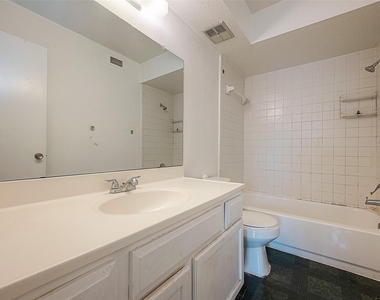6606 De Moss Drive - Photo Thumbnail 8