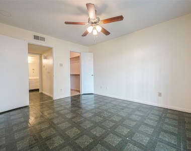 6606 De Moss Drive - Photo Thumbnail 11