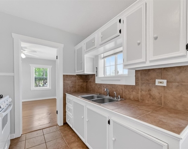 2316 Freeman Street - Photo Thumbnail 12