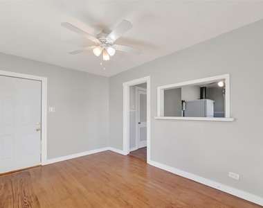 2316 Freeman Street - Photo Thumbnail 5