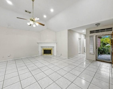 13607 Sable Lane - Photo Thumbnail 6