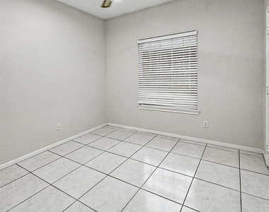 13607 Sable Lane - Photo Thumbnail 20