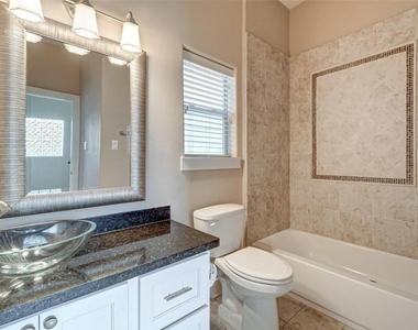 1215 Wentworth Street - Photo Thumbnail 12