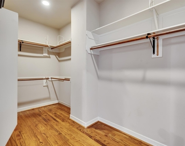2540 Prospect Street - Photo Thumbnail 23