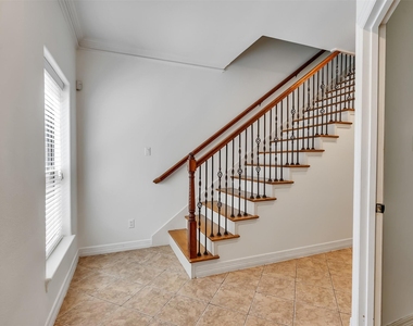 2540 Prospect Street - Photo Thumbnail 2