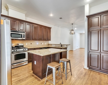 2540 Prospect Street - Photo Thumbnail 9