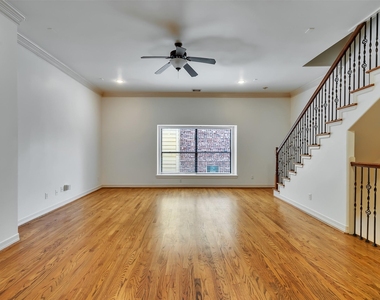 2540 Prospect Street - Photo Thumbnail 18