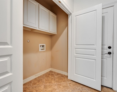 2540 Prospect Street - Photo Thumbnail 4