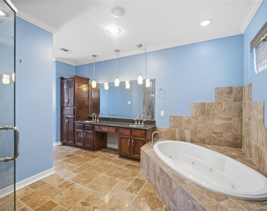 1316 Cleburne Street - Photo Thumbnail 22