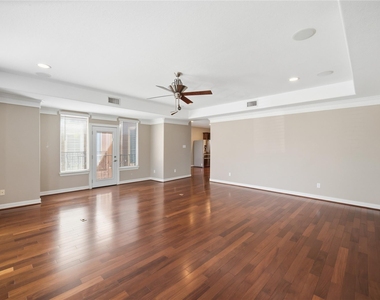 1316 Cleburne Street - Photo Thumbnail 14