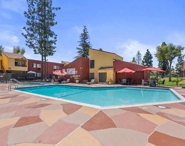 2600 S Azusa Ave - Photo Thumbnail 6