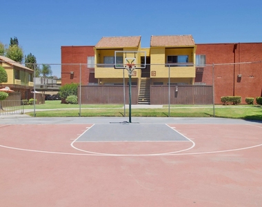 2600 S Azusa Ave - Photo Thumbnail 1