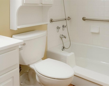 1055 Adams Circle - Photo Thumbnail 7