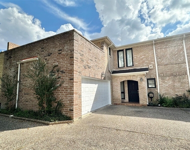 2514 Nantucket Drive - Photo Thumbnail 22