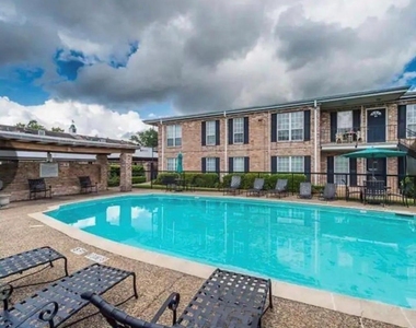 6402 Del Monte Drive - Photo Thumbnail 10
