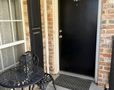 6402 Del Monte Drive - Photo Thumbnail 12