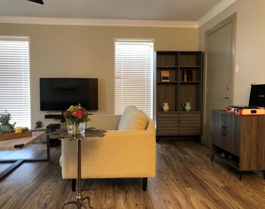 6402 Del Monte Drive - Photo Thumbnail 5