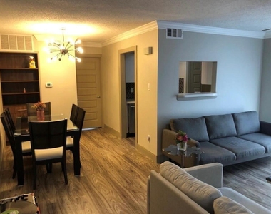 6402 Del Monte Drive - Photo Thumbnail 4