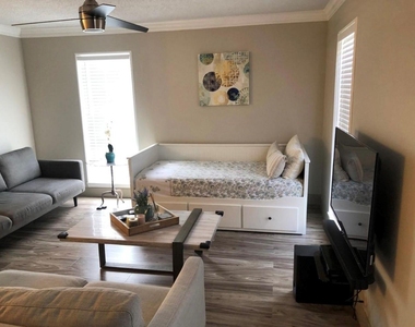 6402 Del Monte Drive - Photo Thumbnail 3